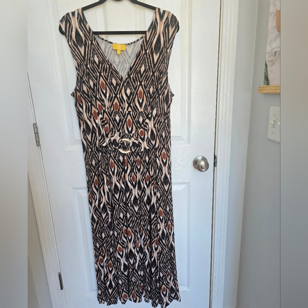 Liz Lange | P1X | Geometric Design Maxi With Belted Embellishment - Picture 1 of 8